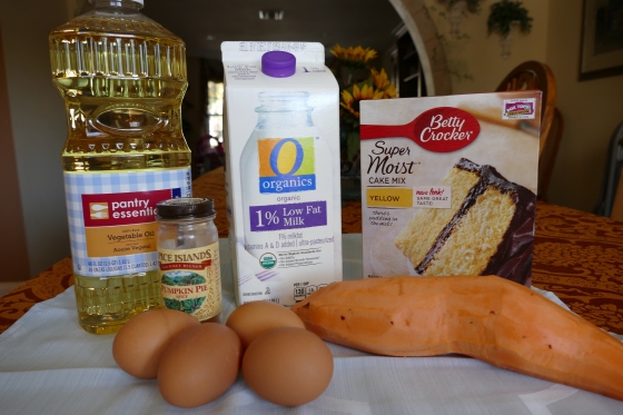Just 6 simple ingredients for the cake! 